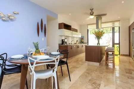 Vibrant Condo, Fiberoptic Wifi, Workspace & A Pool Tulum 0*,