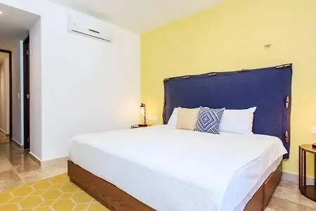 Vibrant Condo, Fiberoptic Wifi, Workspace & A Pool Tulum Meksyk