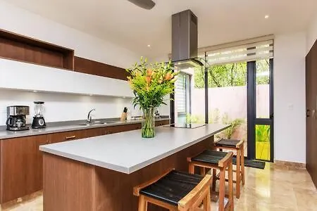 Vibrant Condo, Fiberoptic Wifi, Workspace & A Pool Tulum